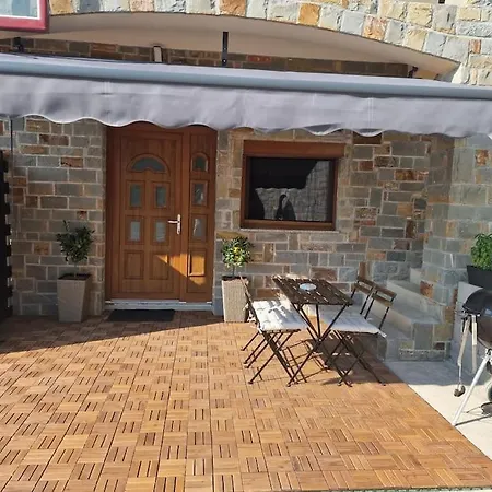 Apartma Na Razgledni Poti アンカラン