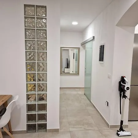 アパート Apartma Na Razgledni Poti