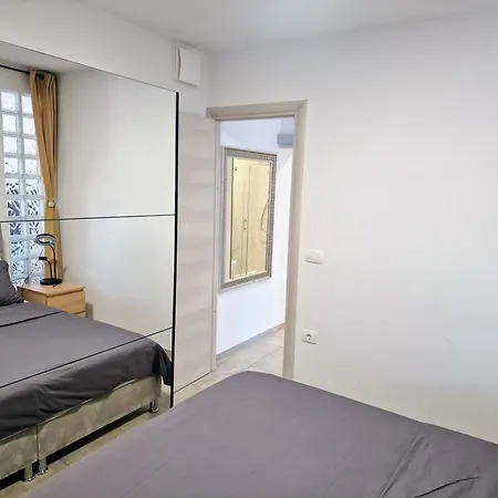 アパート Apartma Na Razgledni Poti *
